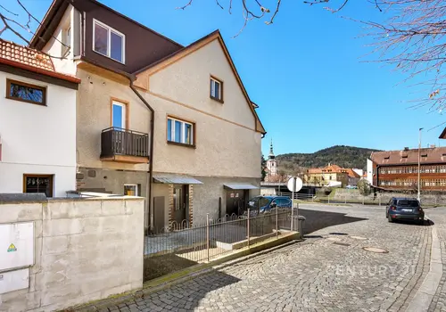 Dům u řeky v centru Sušice — fotografie 3