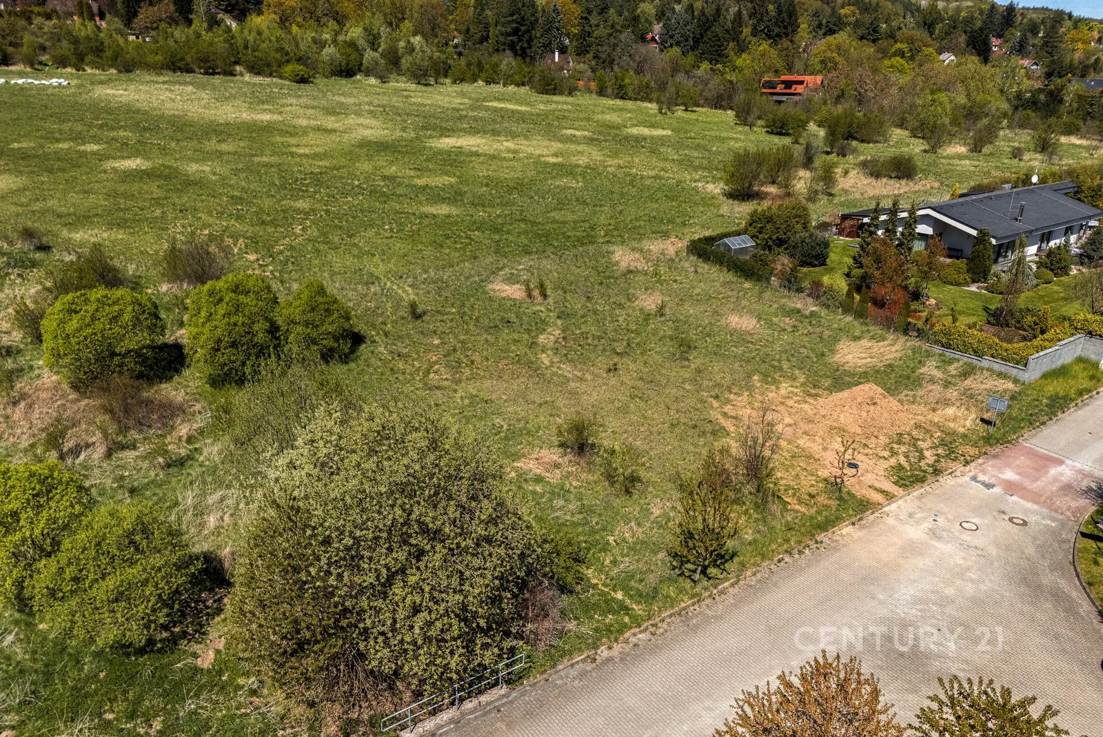 Stavební pozemek 800 m², Stříbrná Lhota, Mníšek pod Brdy