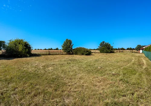Stavební pozemek 975 m², Ořech — fotografie 5